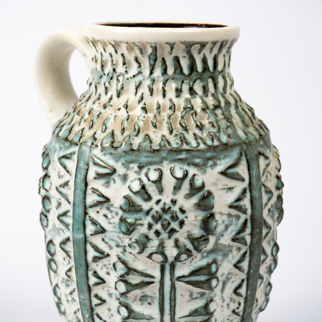 Nais Vintage Ceramic Vase