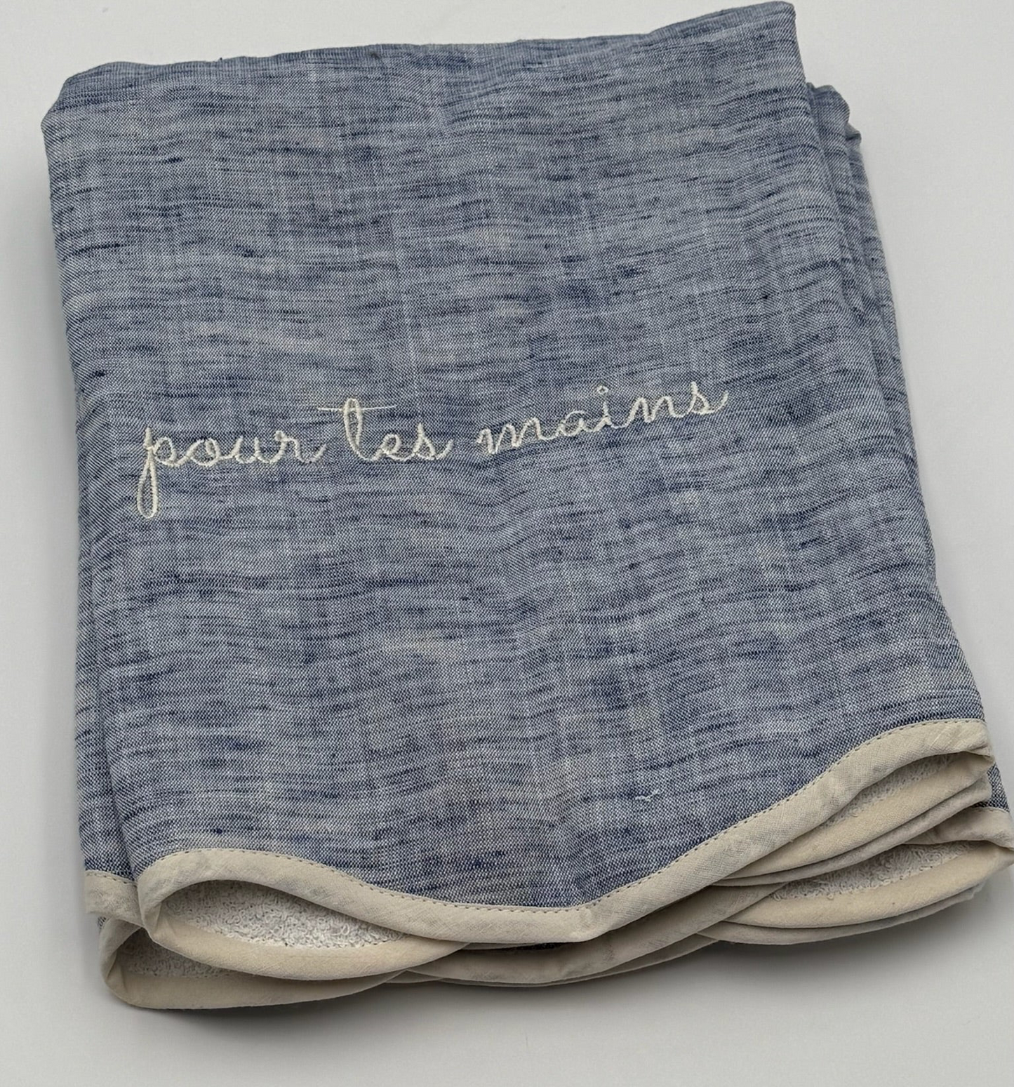 Pour Tes Mains Blue Oak Scalloped Guest Towels - Terry Lined