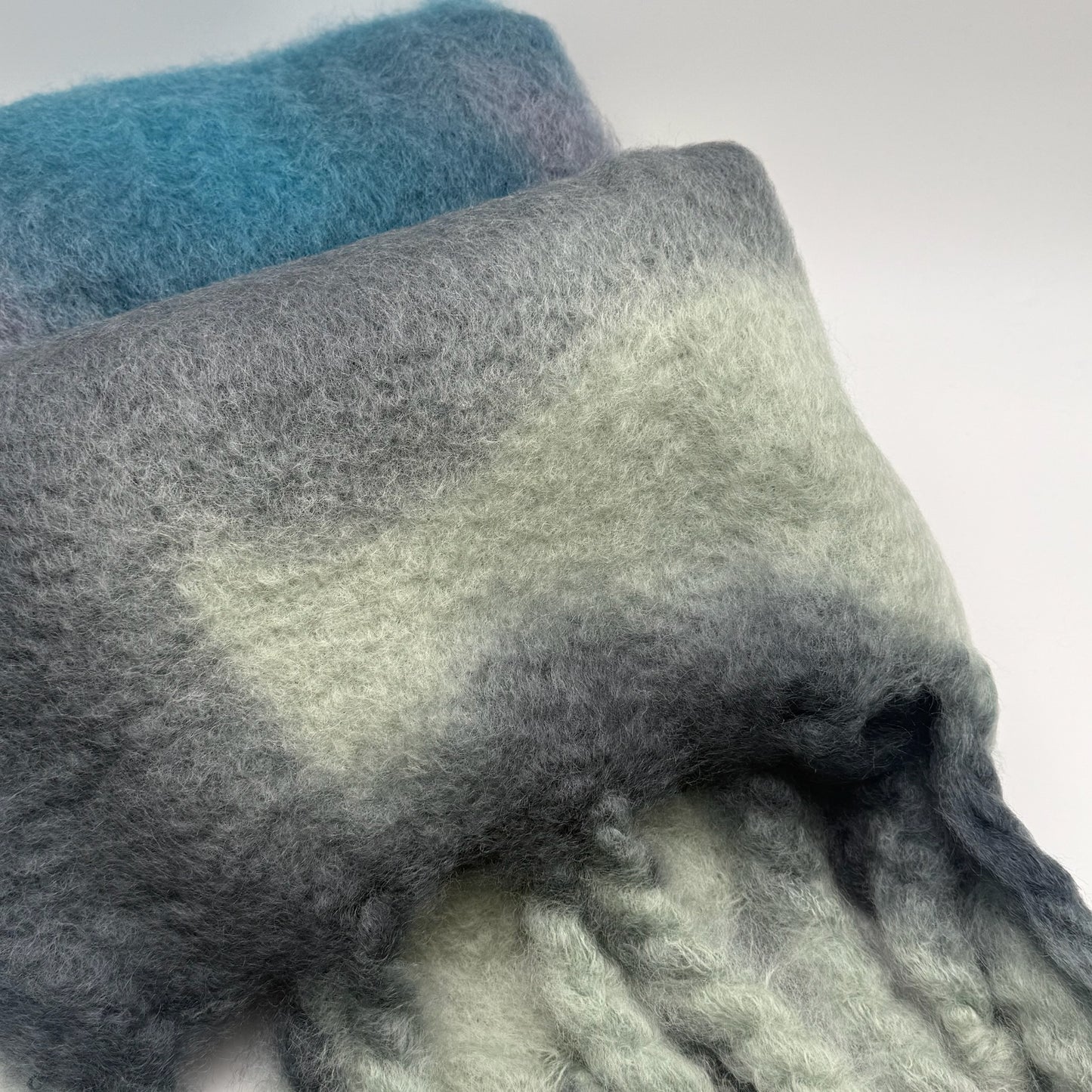Blaue Throw Blanket