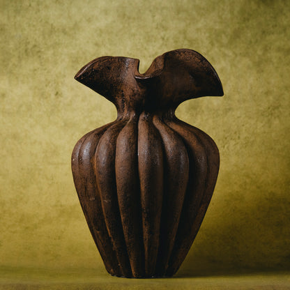 Mocho Vase in Coco