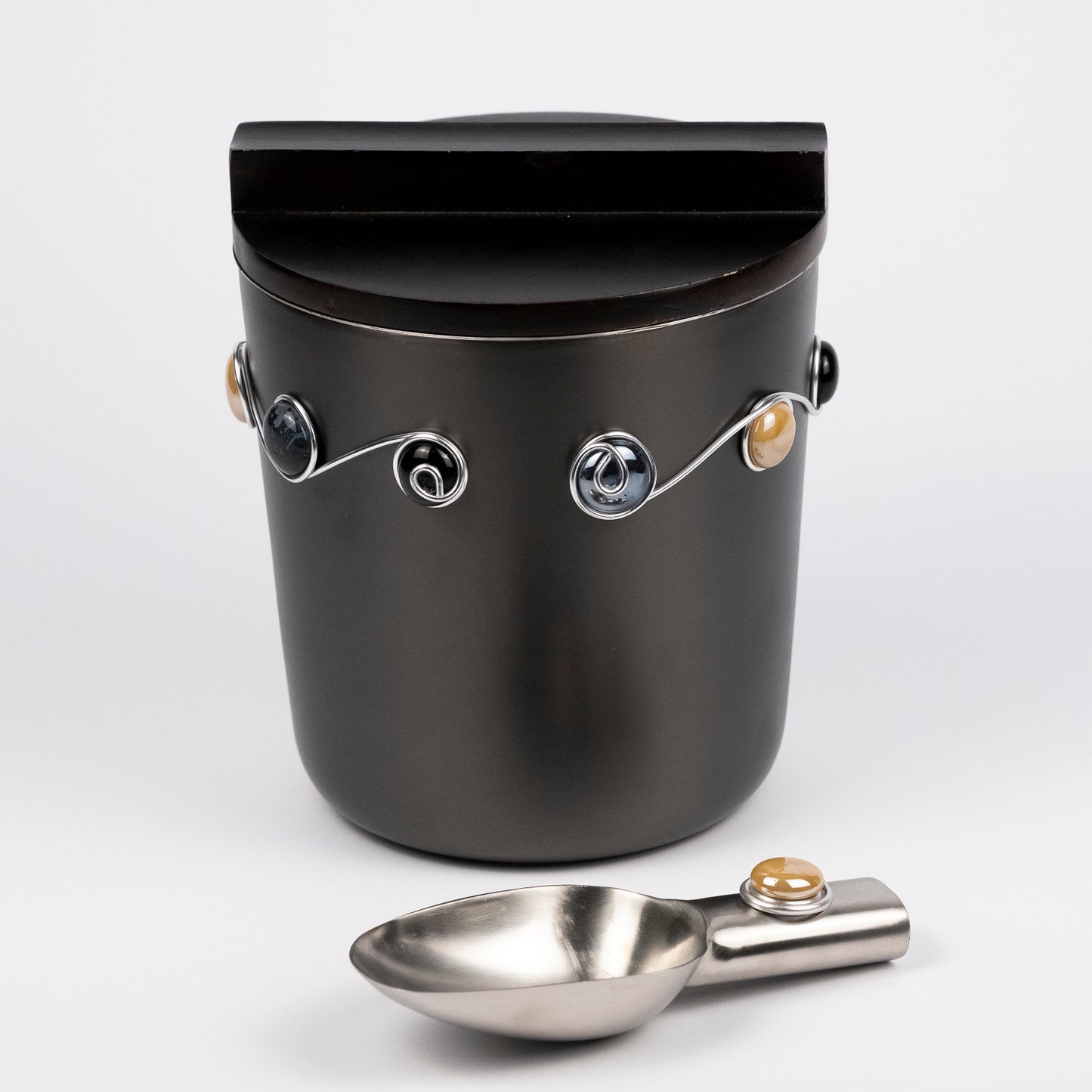 Jordan Gemstone Ice Bucket with Scooper