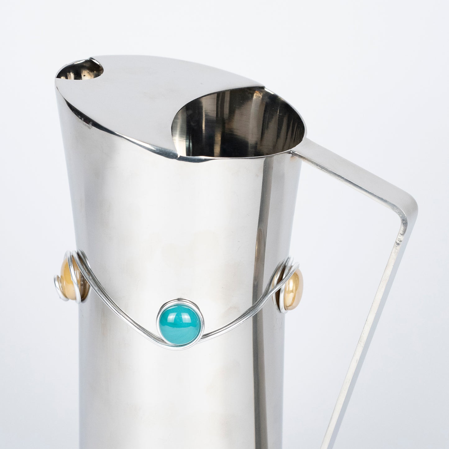 Noa Gemstone Pitcher
