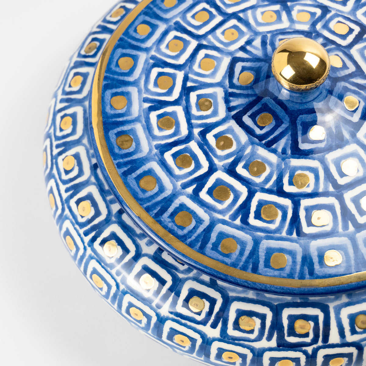 Lilo Maiolica Lidded Dish