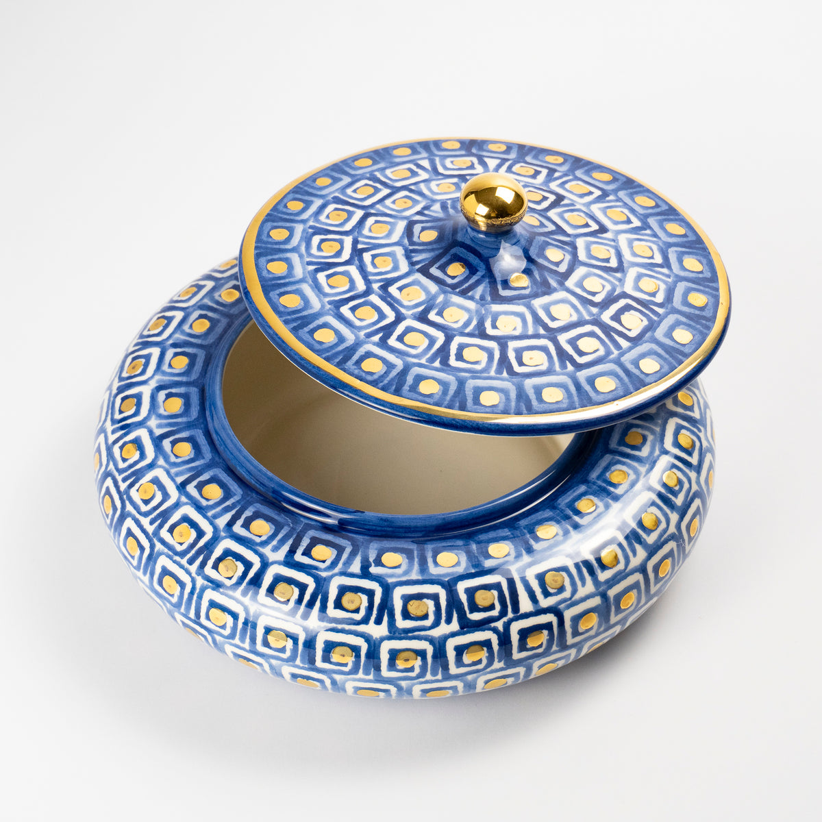 Lilo Maiolica Lidded Dish
