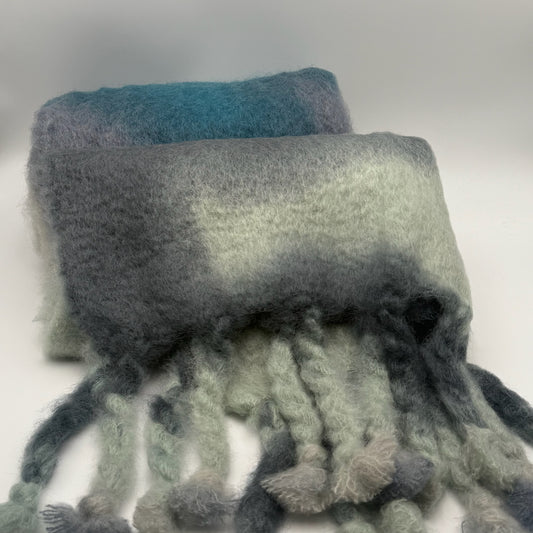 Blaue Throw Blanket